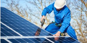Installation Maintenance Panneaux Solaires Photovoltaïques à Artigues